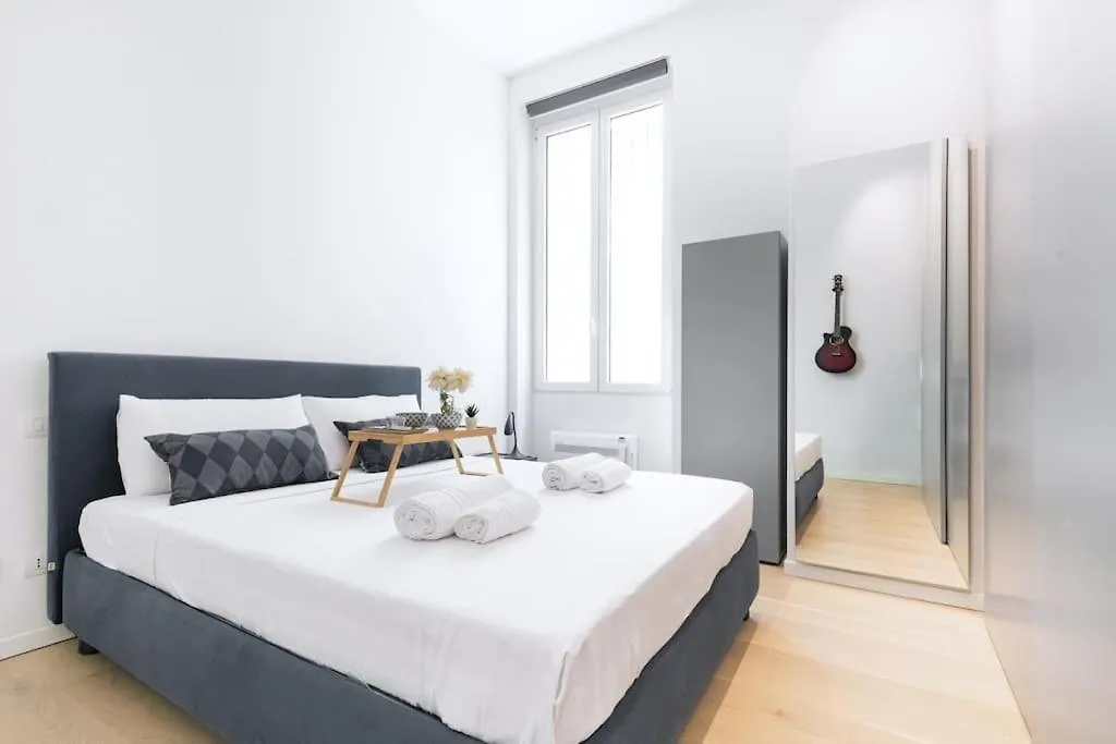 Easylife - Charming Apartment In Pta Romana Milan 0*,