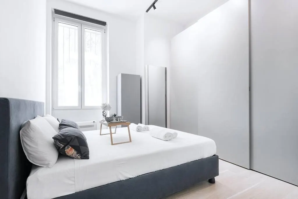 Easylife - Charming Apartment In Pta Romana Milan