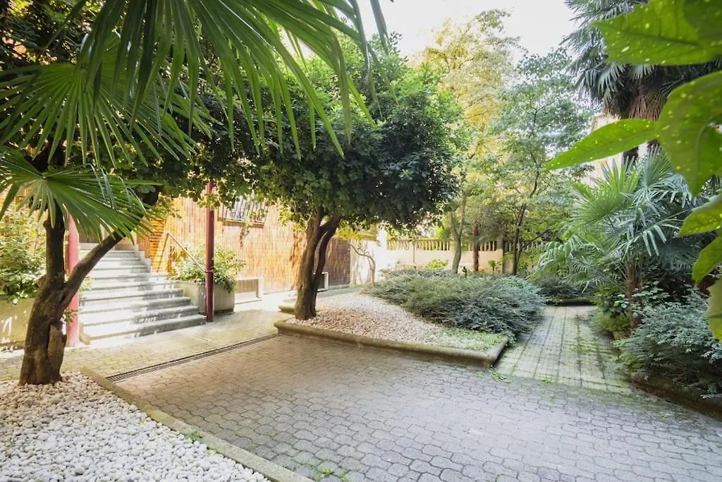 Easylife - Charming Apartment In Pta Romana Milan