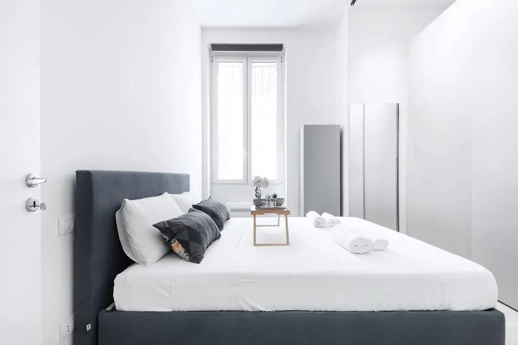 Easylife - Charming Apartment In Pta Romana Milan