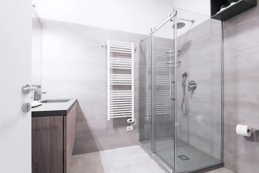 Easylife - Charming Apartment In Pta Romana Milan Italy