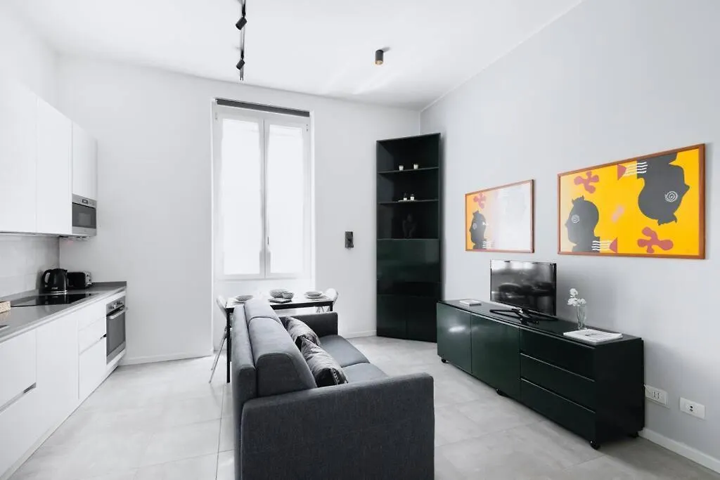 Easylife - Charming Apartment In Pta Romana Milan